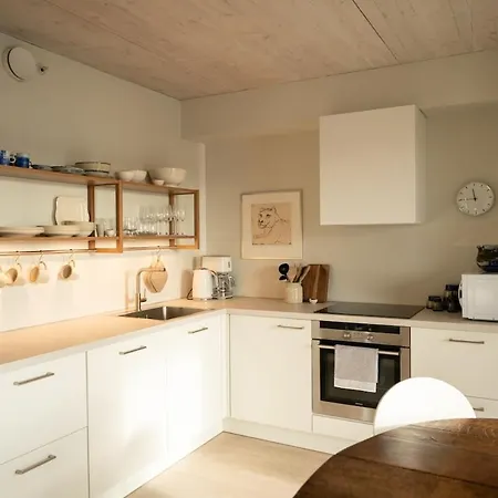 Modern 1br, Balcony & Free Parking Daire *