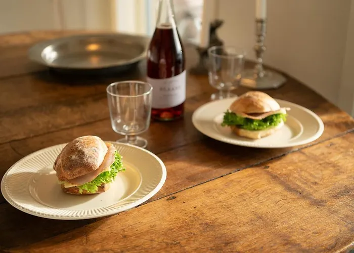 公寓 Modern 1br, Balcony & Free Parking *