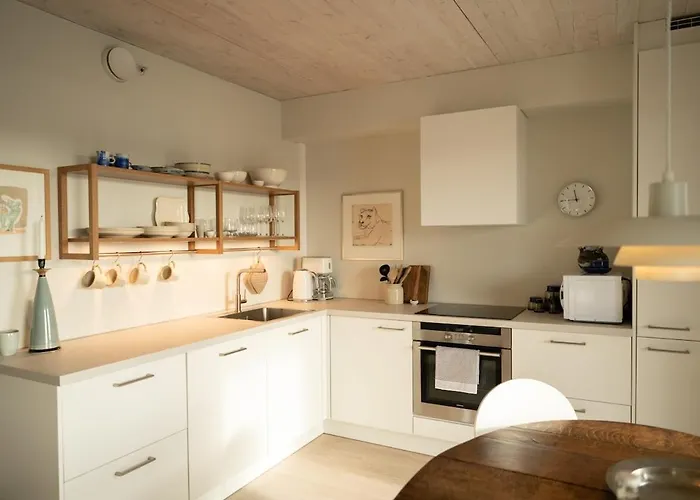 Modern 1br, Balcony & Free Parking Appartement *